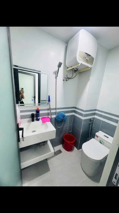 Bán nhà mặt tiền kinh doanh 181 Nhật Tảo, Quận 10, 36m² giá 10.5 tỷ - Cơ hội đầu tư hấp dẫn!