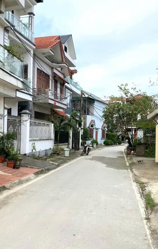 Đất nền Quang Trung Uông Bí 92m² giá 1 tỷ - Cơ hội đầu tư hấp dẫn!