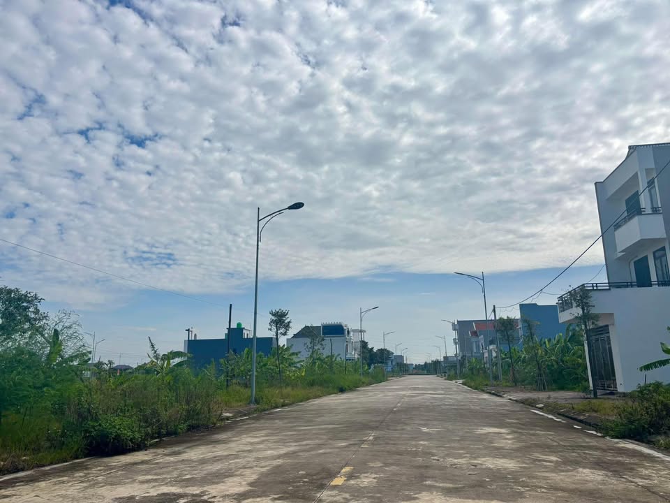 Đất thổ cư hướng Nam đường N6, xã Phát Diệm 100m² - Vị trí trung tâm Kim Sơn!