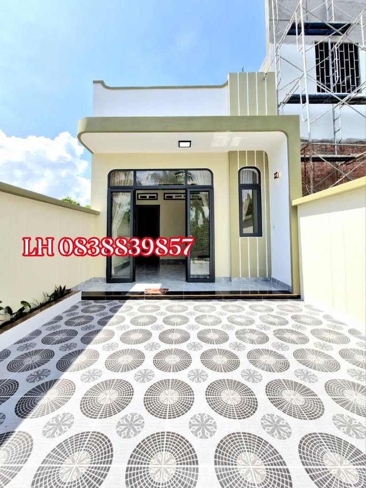 Nhà phố Hòa Thành Tây Ninh 100m² giá 1.29 tỷ - Thiết kế hiện đại, chính chủ!