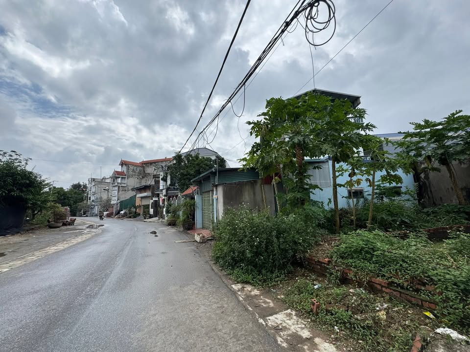 Đất mặt đường kinh doanh Biên Giang 34,8m² - Sổ đỏ chính chủ, giá đầu tư!