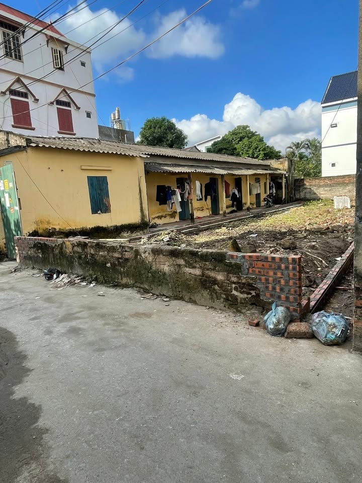 Đất thổ cư Bạch Sam 60m² giá 1.8 tỷ - Kinh doanh đắc địa ngay chợ!