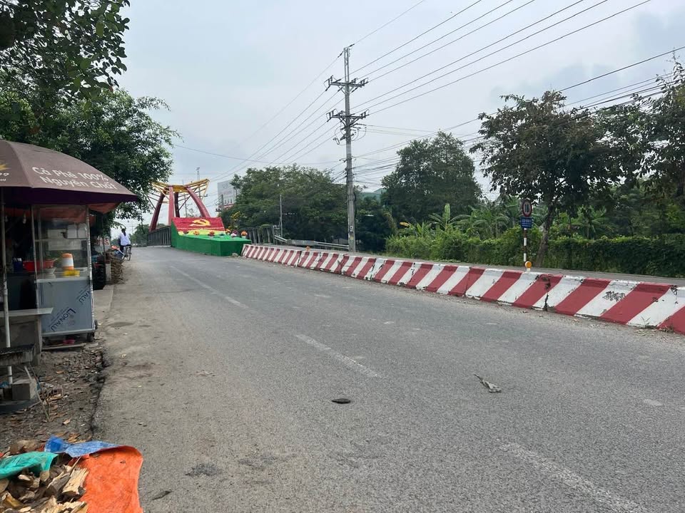 Đất thổ cư mặt tiền TL943 Định Thành 300m² giá 1 tỷ - Thương lượng giấy tờ!