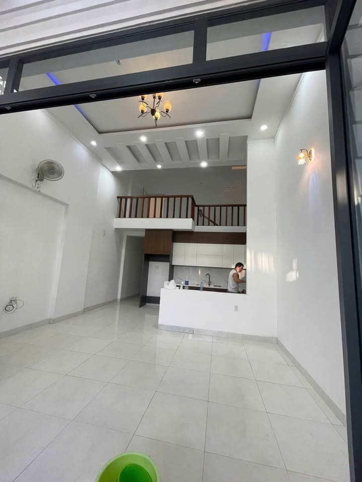 Nhà cho thuê hẻm 394 Y Moan Buôn Ma Thuột 2PN giá 4.5 triệu - Nội thất cơ bản, thuận tiện sinh hoạt!