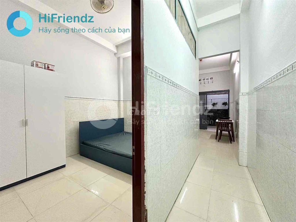 Căn hộ dịch vụ 1 phòng ngủ tách bếp 55m² gần công viên Làng Hoa - Full nội thất