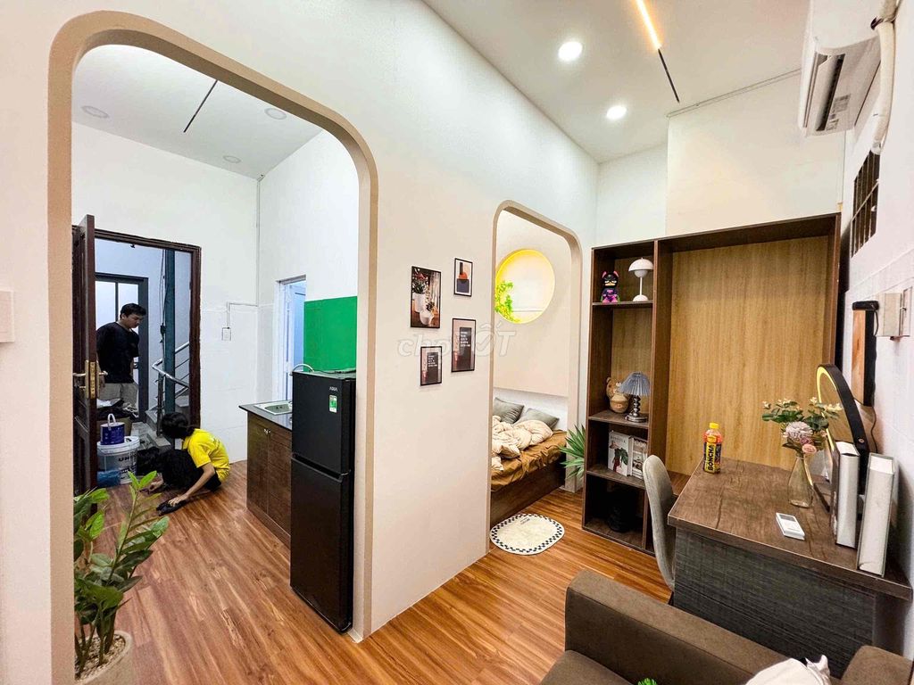 Cho thuê căn hộ dịch vụ 1PN Võ Văn Kiệt Q5 - Nhà mới xây 30m², giá chỉ 6.3 triệu!