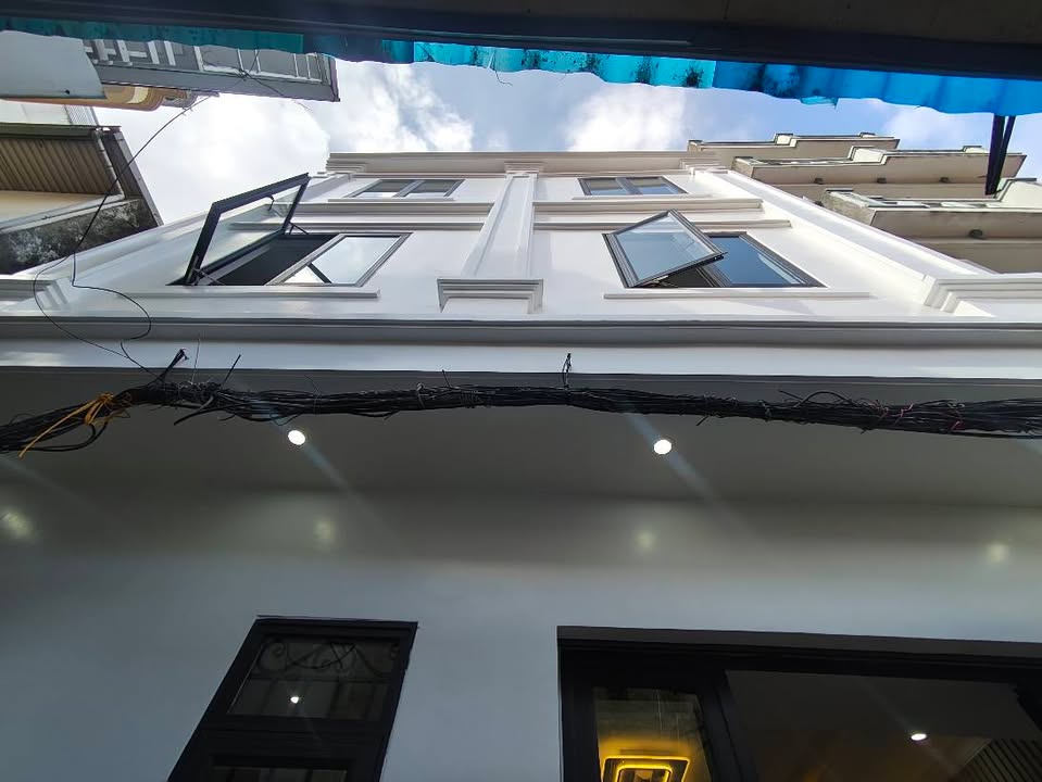 Nhà 3 tầng độc lập 169 Trần Nguyên Hãn, Hải Phòng 35m² giá 3.19 tỷ - Pháp lý rõ ràng!