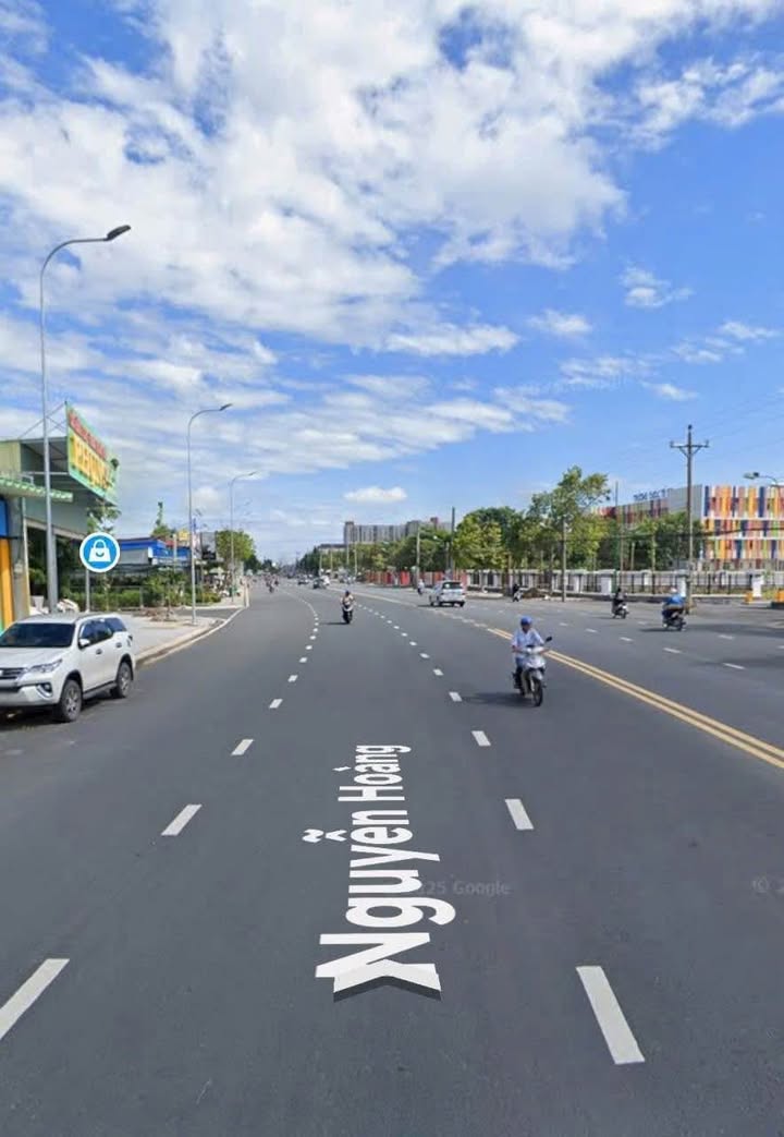 Đất nền mặt tiền đường Nguyễn Hoàng, An Giang 136m² - Đối diện trường quốc tế GIS!