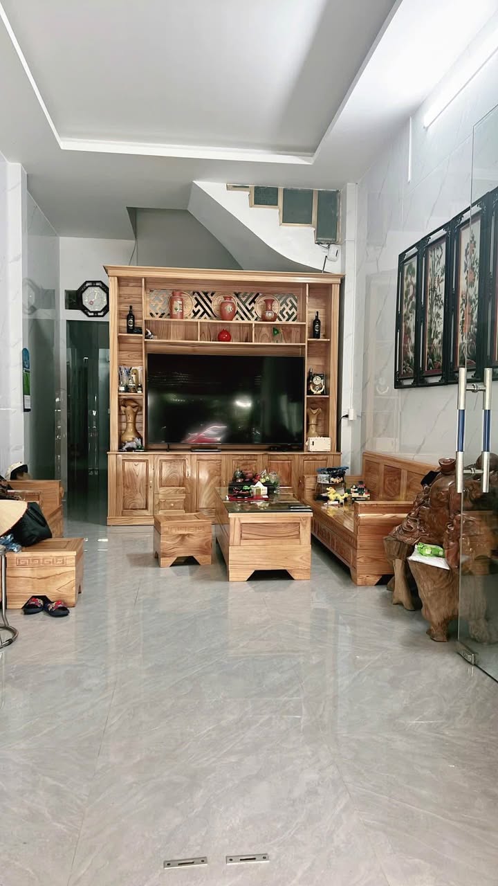 Nhà 2 tầng phố Hàm Nghi, Kim Tân 80m² giá 4.1 tỷ - Vị trí đẹp, kinh doanh thuận lợi!