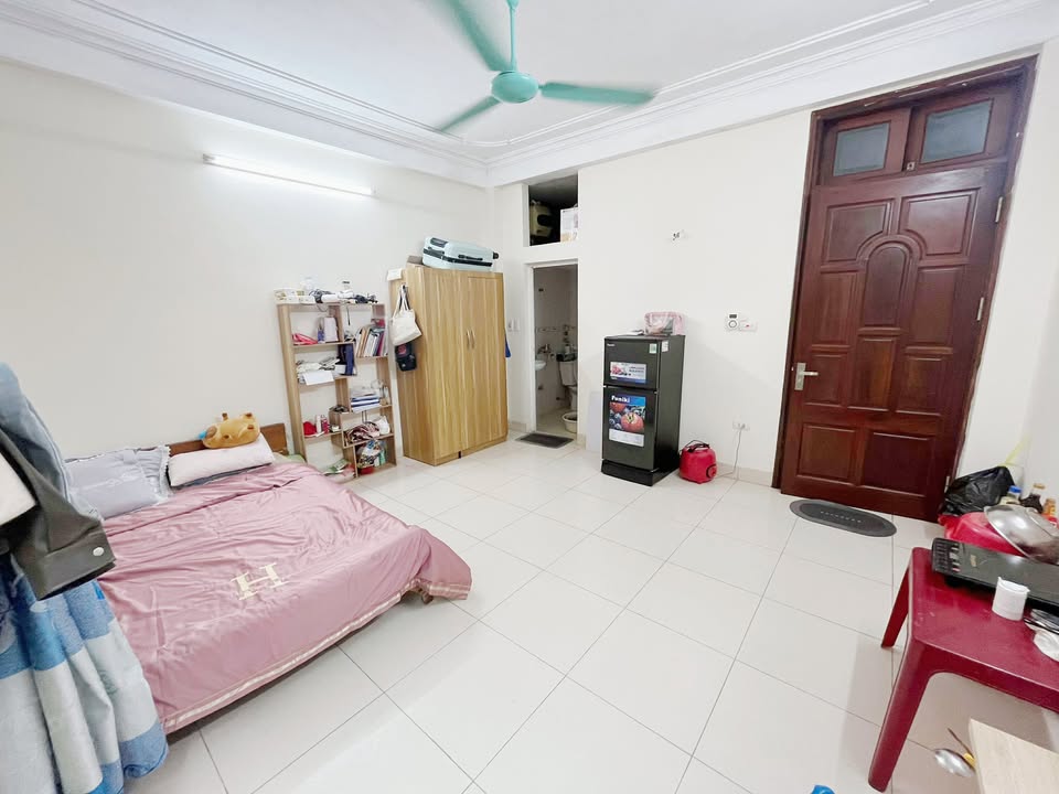 Phòng cho thuê tại Khương Thượng, Đống Đa 30m² giá 3.3 triệu - Không giới hạn người ở!
