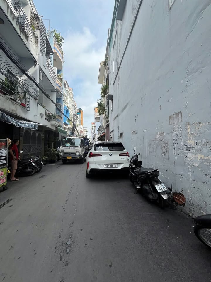 Nhà phố Lê Văn Sỹ quận 3, 49.2m² giá 12 tỷ - Vị trí vàng, hẻm xe hơi tránh