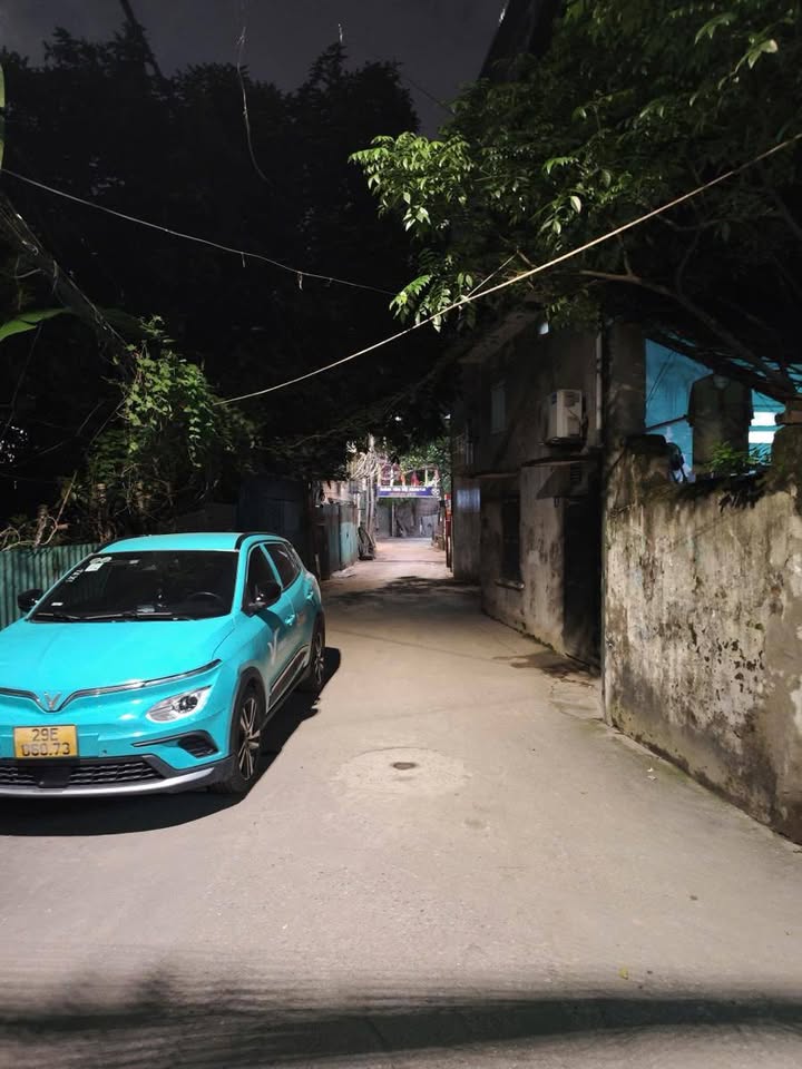 Nhà 5 tầng tại Xuân Đỉnh 22m² giá 2.65 tỷ - Sổ đỏ chính chủ, thuận tiện đi lại!