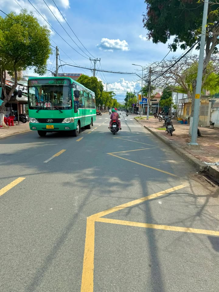 Nhà mặt tiền đường Duyên Hải, Cần Giờ 200m² giá 13 tỷ - Giảm ngay 500 triệu!