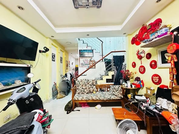 Nhà bán Nghĩa Hưng, Tân Bình 48m² giá 6.5 tỷ - Hẻm an ninh, tiện ích đầy đủ!