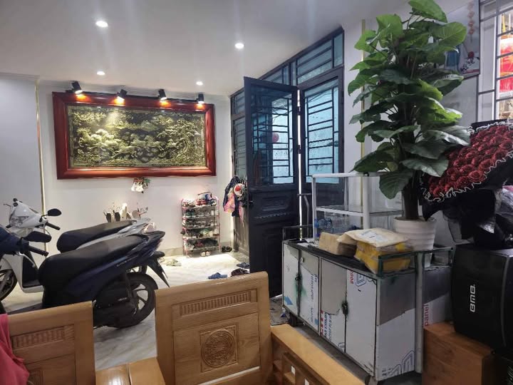 Nhà góc 3 tầng Vĩnh Quỳnh Thanh Trì 70m² giá 7 tỷ - Kinh doanh sầm uất!