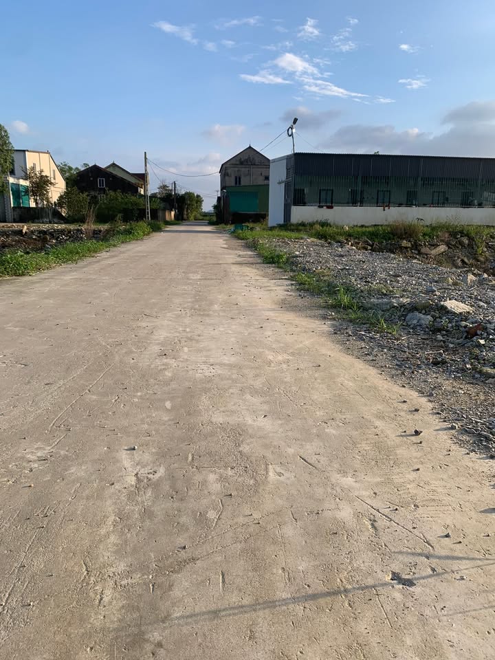 Đất nền Hưng Đạo Hưng Nguyên 264m² giá 4.7 tỷ - Đường thông rộng rãi, chia lô dễ dàng!