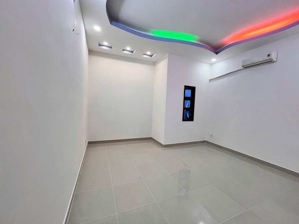 Nhà riêng tại Phường Tăng Nhơn Phú, Thủ Đức, 92m² giá 7 tỷ - Chính chủ giao chìa khóa ngay!