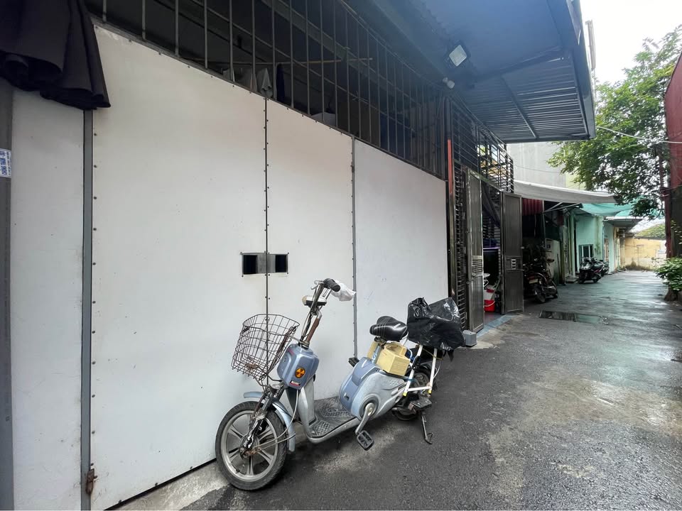 Nhà cấp 4 ngõ đường Trường Chinh, Phủ Lý 62m² giá 2.7 tỷ - Ô tô đỗ cửa!