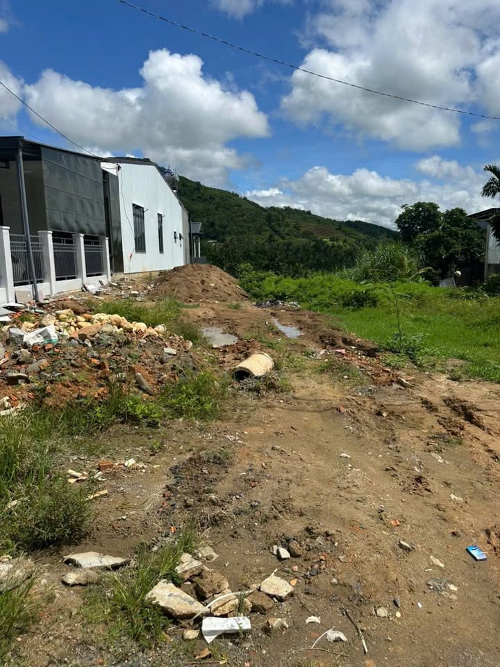 Đất nền Khối 3 Đường Hồ Xuân Hương 708m² giá 1.999 tỷ - Sổ hồng chính chủ, hỗ trợ thổ cư!