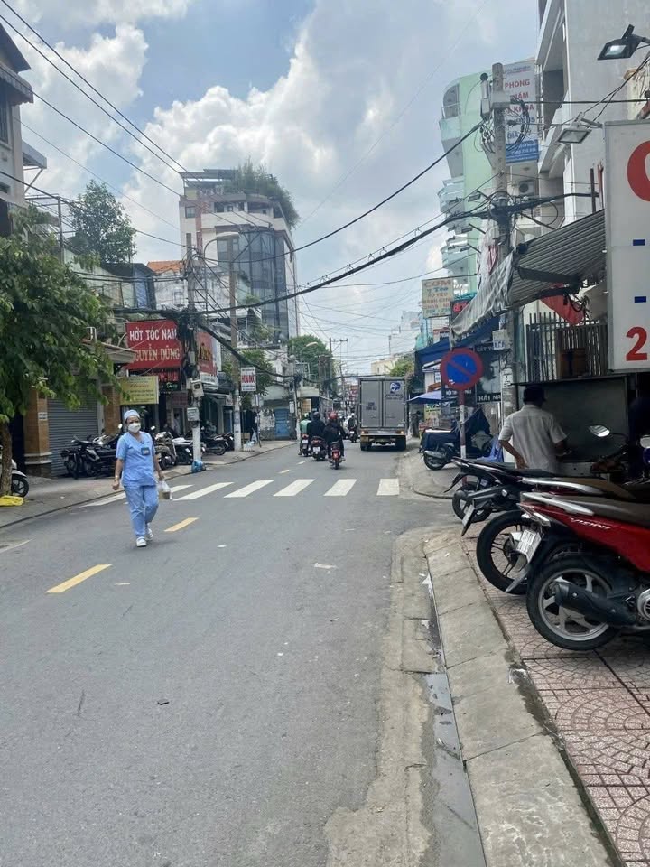 Bán nhà góc 2 mặt tiền Bàn Cờ, Q3 - Diện tích 163.7m², giá chỉ 75 tỷ!