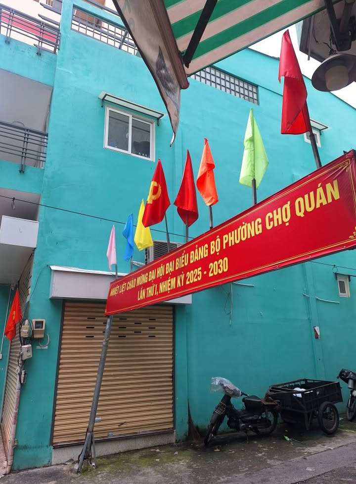 Nhà cho thuê Hẻm 1 Đường Lạc Long Quân, Quận 11 - 42m² giá 10 triệu/tháng