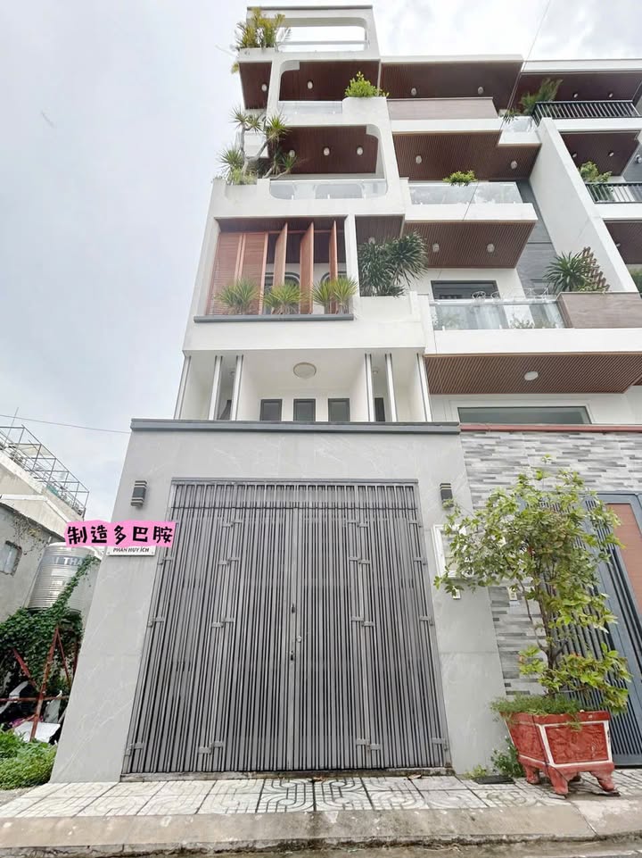 Cho thuê nhà nguyên căn hẻm xe hơi Phan Huy Ích 52m² giá 20 triệu - Dọn vào ở ngay!