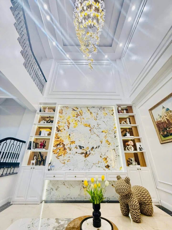 Bán nhà 5 tầng đường Thiên Lôi, An Biên 40m² giá 6.98 tỷ - Nội thất cao cấp sẵn sàng ở ngay!