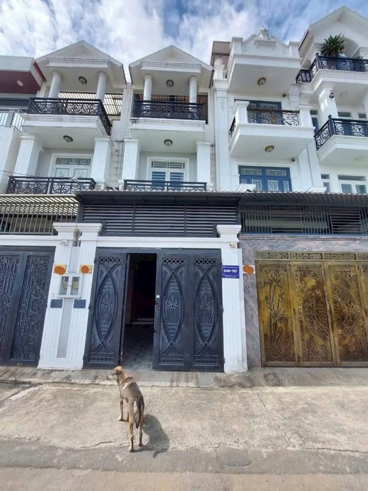 Nhà cho thuê Hiệp Bình 76m² giá 17 triệu - Sẵn máy lạnh, sân đậu xe hơi!