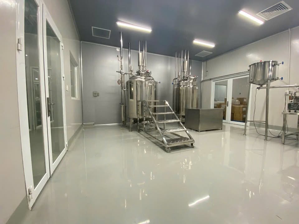 Nhà xưởng 2200m² mặt tiền đường nhựa Đức Hòa Đông - Đầu tư sinh lời cao!