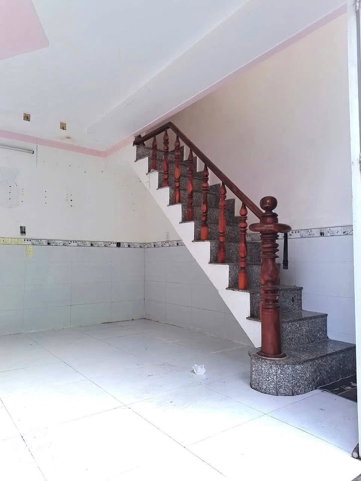 Nhà lầu trệt Tân Vĩnh Hiệp 58m² giá 599 triệu - Gần đường nhựa chỉ 20m!