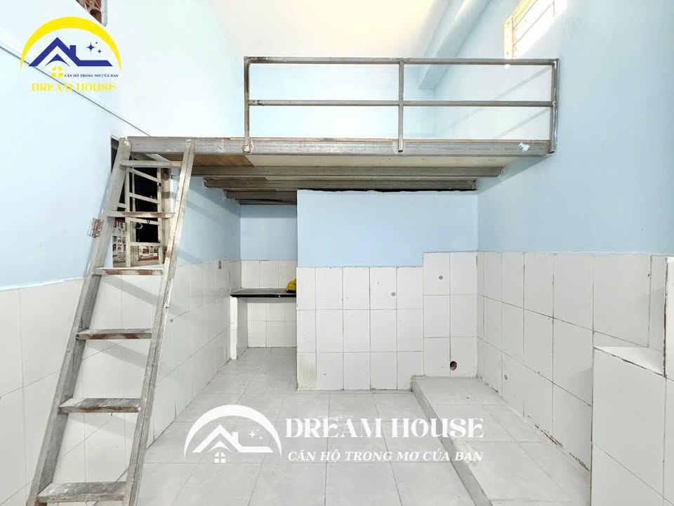 Room for Rent Hồng Lạc, Tân Bình 20m² giá 2.6 triệu - Phòng có gác tiện nghi!