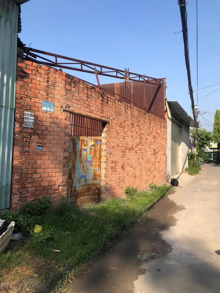 Đất nền Hóc Môn 184m² giá 6.8 tỷ - Sổ hồng chính chủ, xây dựng tự do!