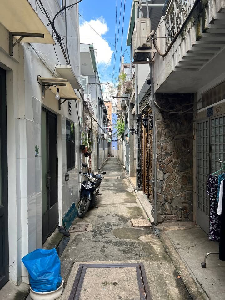 Đất nền hẻm Trường Chinh, Tân Bình 67.6m² giá 5.5 tỷ - Cơ hội đầu tư tuyệt vời!