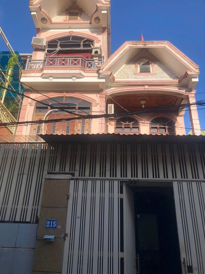 Nhà 3 tầng Trường Thi Vinh 163m² giá 7.9 tỷ - Cơ hội sở hữu ngay!