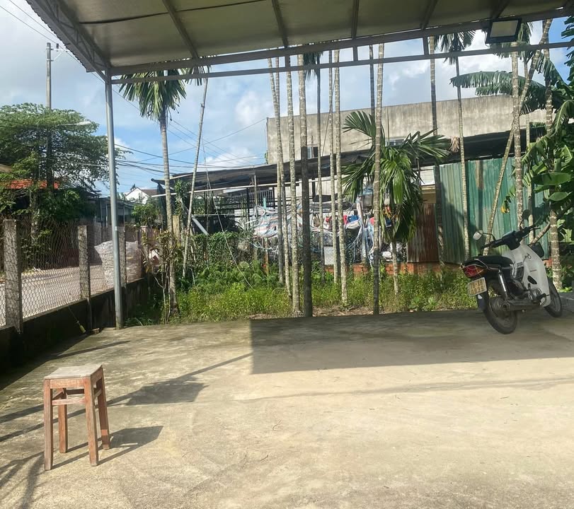 Đất ở đô thị Nghĩa Lộ 135m² giá 1.4 tỷ - Hướng Tây, mặt tiền hẻm 180