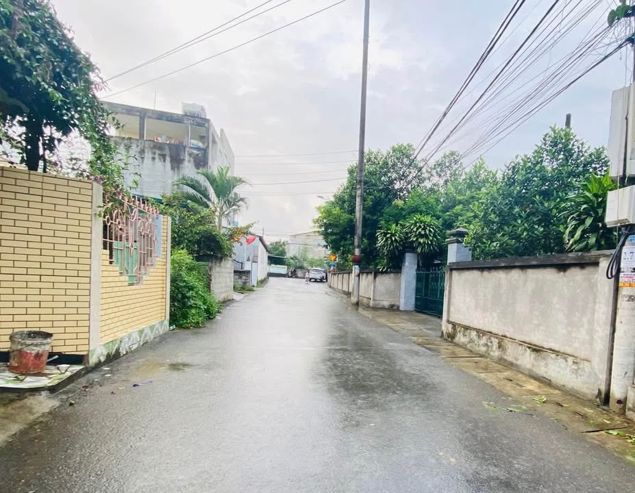 Nhà riêng Tổ 4, Phường An Tường, Tuyên Quang 117,5m² giá 2 tỷ - Ô tô đỗ cửa, Tiện nghi đầy đủ!