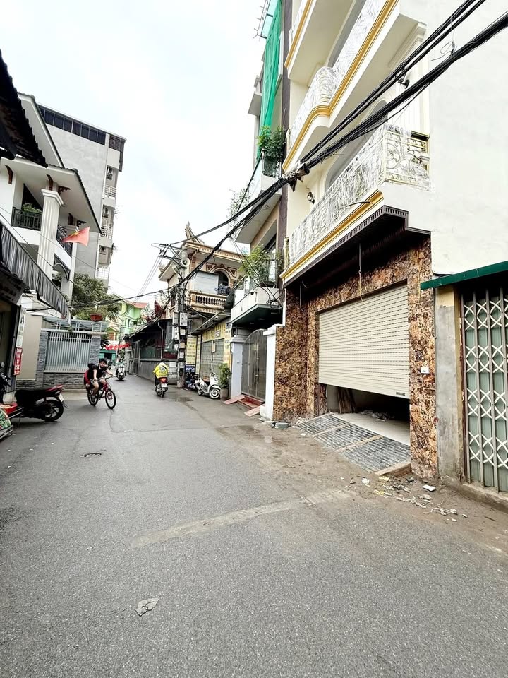 Nhà mặt ngõ ô tô Xuân Đỉnh 57m² giá 18.3 tỷ - Kinh doanh sầm uất!