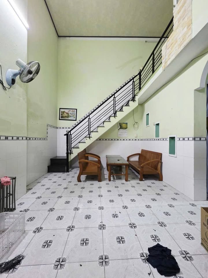 Nhà 1,5 tầng ôm góc 2 mặt hẻm Hoàng Hoa Thám Quy Nhơn 40m² giá 1.87 tỷ - Vị trí đắc địa gần biển!