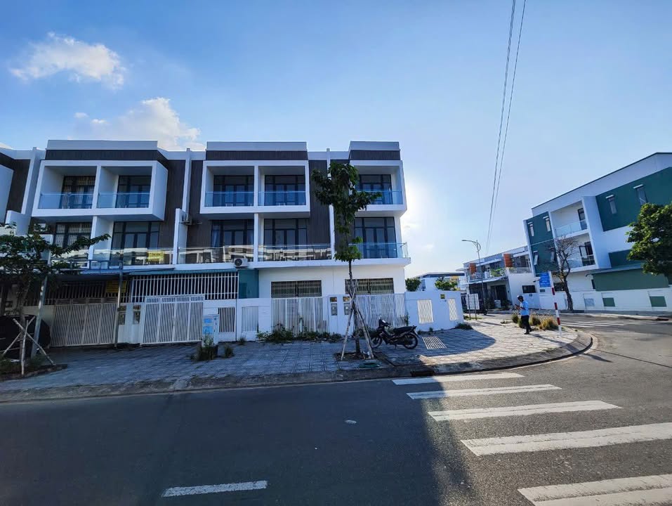 Shophouse KĐT Tây Bắc Rạch Giá 160m² giá 6 tỷ - Tiềm năng kinh doanh cao!