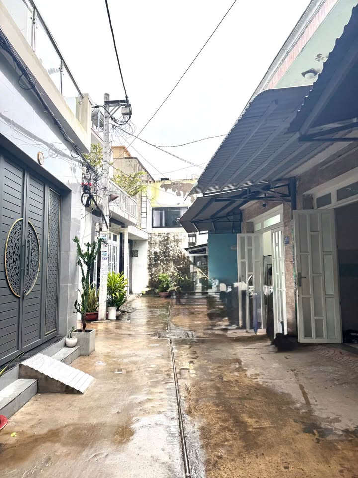 Nhà cấp 4 Hương Lộ 3, Q. Bình Tân 69.7m² giá 5.6 tỷ - Cơ hội đầu tư tuyệt vời!