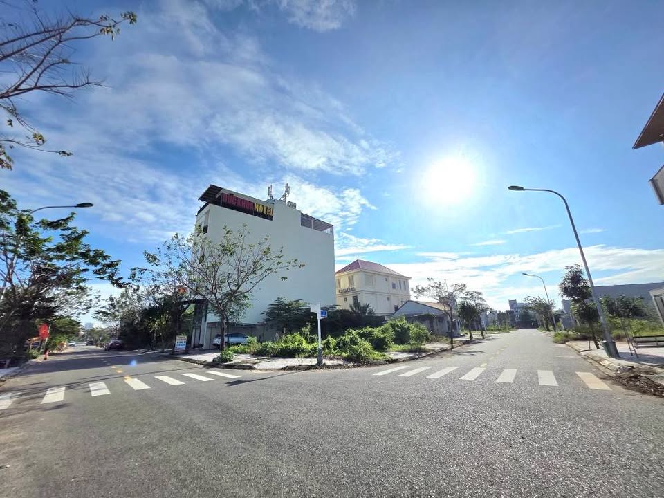 Đất nền lô góc 2 mặt tiền Bờ Quan 1 & Bờ Quan 3 - Diện tích 169.2m², giá 13 tỷ - Sát công viên, view sông tuyệt đẹp!