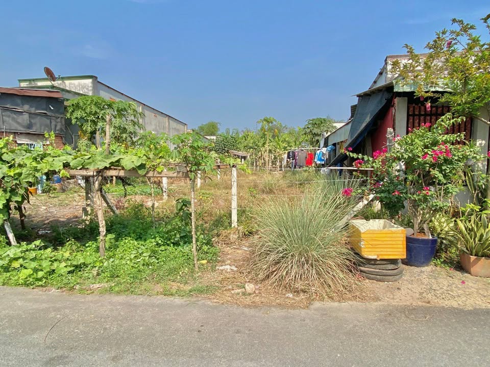 Đất thổ cư xã Phước Thạnh, Củ Chi 126m² giá 1.8 tỷ - Vị trí thuận lợi gần QL22!