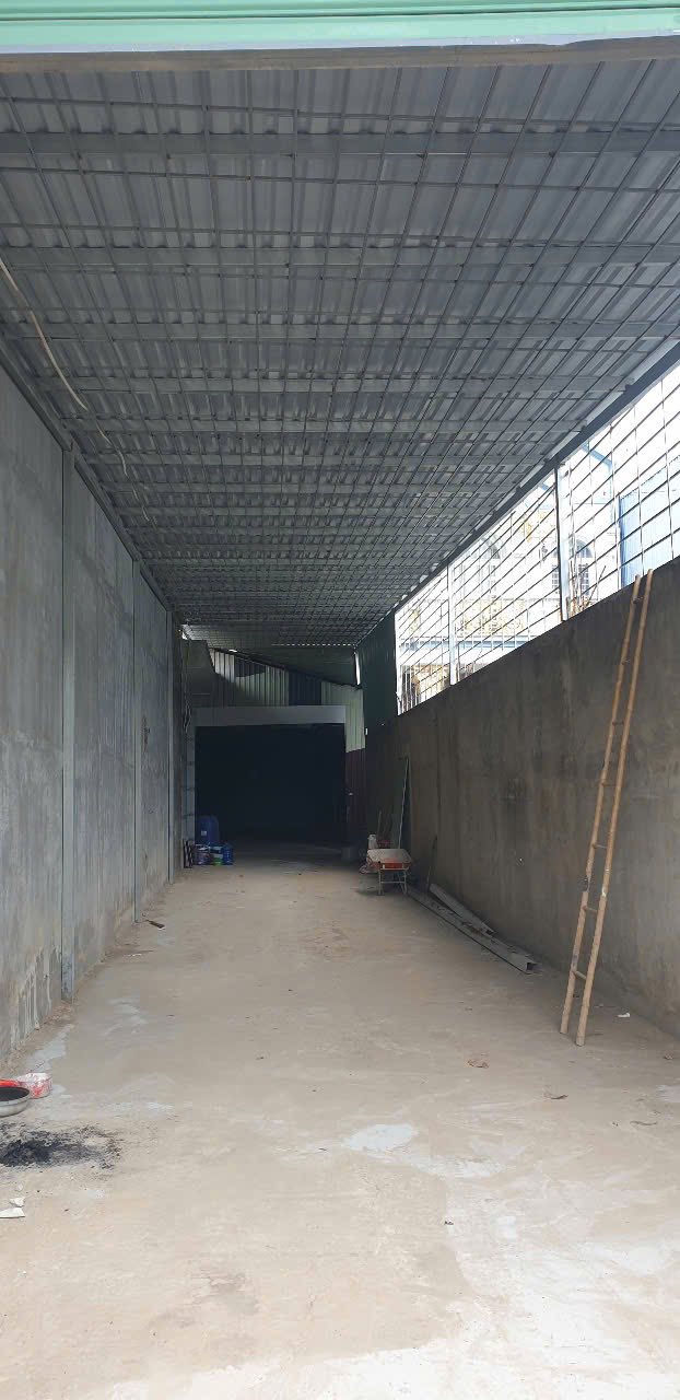 Kho cho thuê tại Đức Hòa, Long An 500m² giá 15 triệu - Mặt tiền tỉnh lộ 825