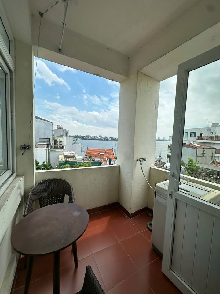 Nhà nhỏ cho thuê tại Ngõ 45A, Võng Thị, Tây Hồ - Diện tích 45m², Full nội thất thoáng mát