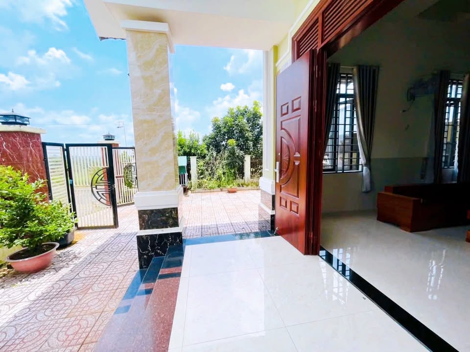 Nhà lô góc 2 mặt tiền Tái định cư Ngân Hàng Sùng Đức 400m² giá 3.29 tỷ - Đầu tư sinh lời ngay!