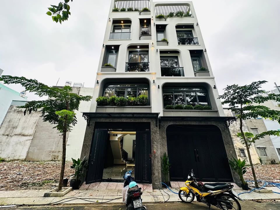 Nhà phố 973 Nguyễn Ảnh Thủ, Quận 12, 48m² giá 6.4 tỷ - Full nội thất cao cấp!