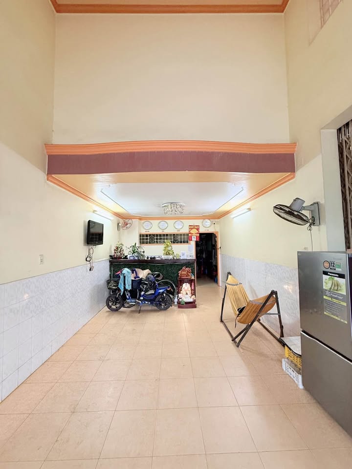 Cho thuê nhà 5 tầng mặt tiền đường Trần Phú, Cần Thơ - Giá 22 triệu/tháng, nội thất đầy đủ!