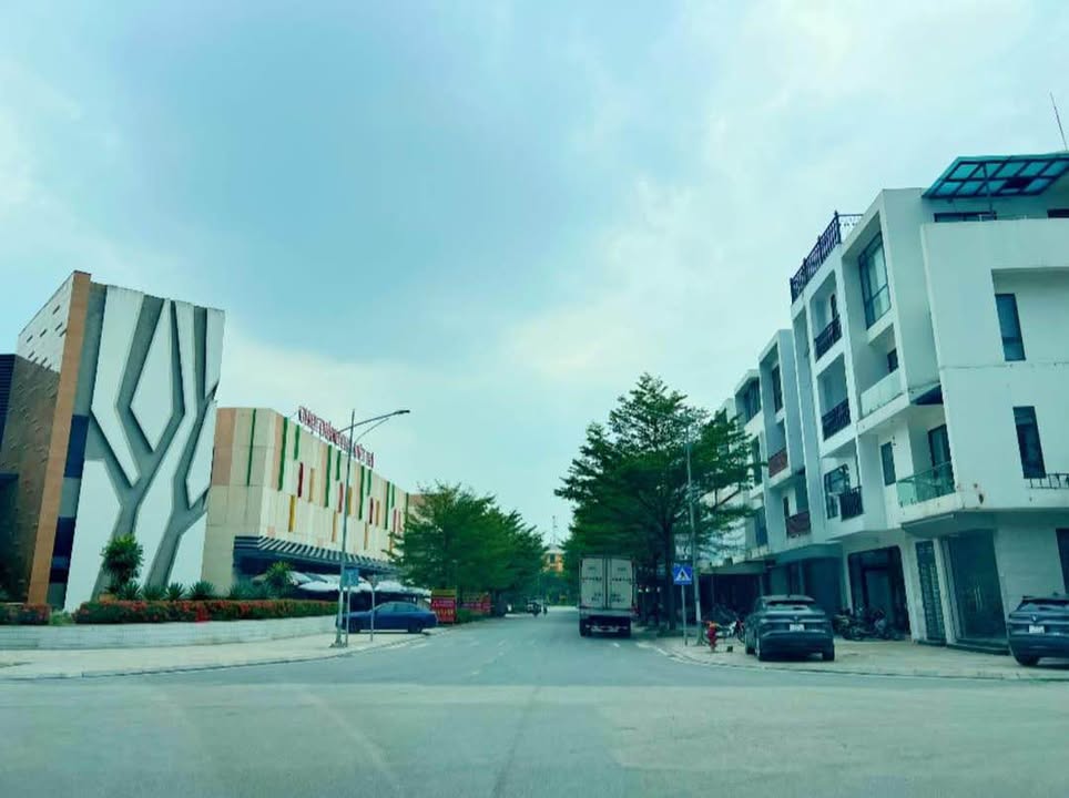 Nhà liền kề tại Vic Grand Square, Việt Trì 108,8m² - Vị trí đắc địa đối diện chợ mới!