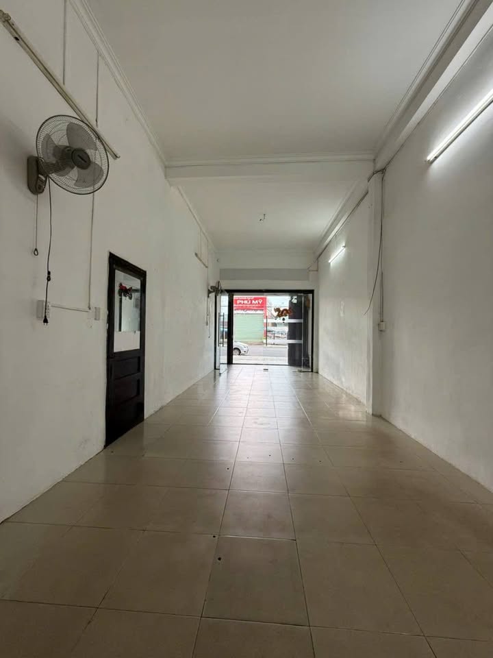 Nhà nguyên căn 242 Trần Phú, Lộc Sơn - Thỏa thuận giá thuê hấp dẫn!