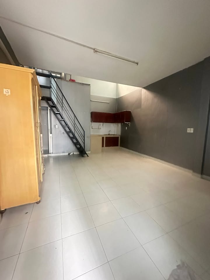 Nhà cho thuê đường Trường Chinh, Tân Bình 32m² - Giá 6 triệu/tháng, tiện nghi đầy đủ!